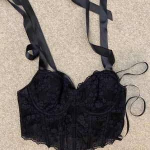 Elegant Black Lace Bustier